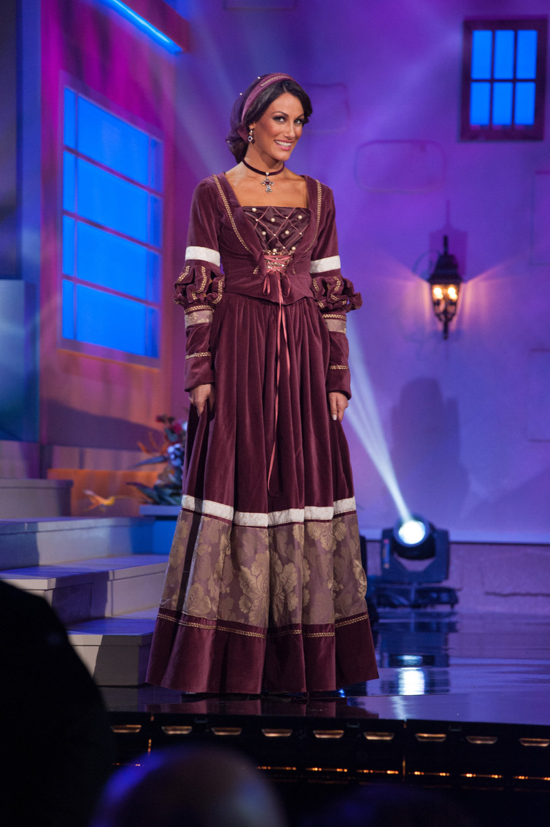Illustration for article titled 2015 Miss Universe National Costumes: An Asshole's Review (Part 2)